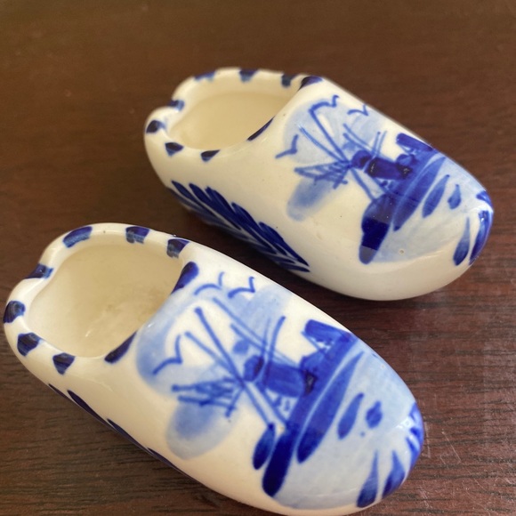 BLUE DELFT Miniature Dutch Clog Shoes Decorative Hand Painted Vintage Ceramic - Picture 3 of 4